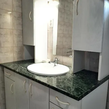 Egri Apartmanhaz Tatil Evi