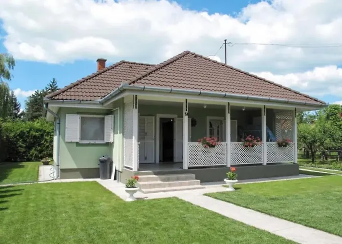 Egri Apartmanhaz