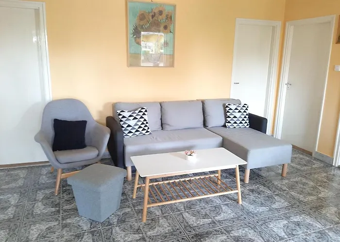 Egri Apartmanhaz *