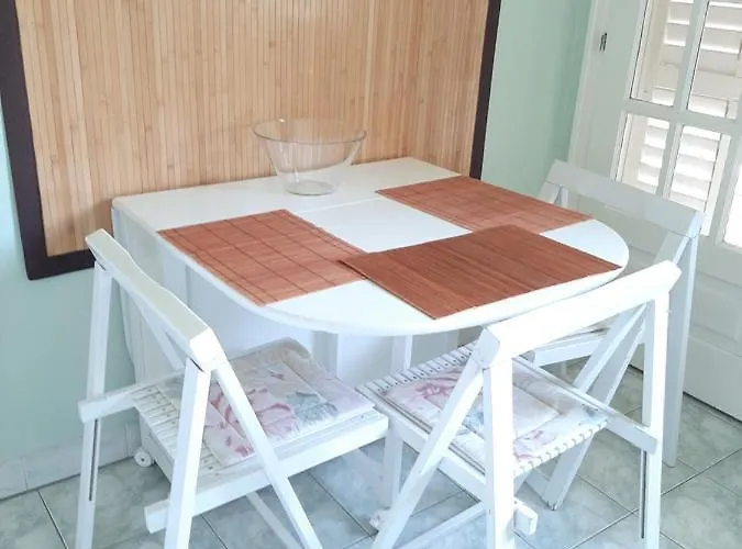 Egri Apartmanhaz * Balatonfenyves