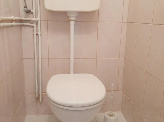 Egri Apartmanhaz *